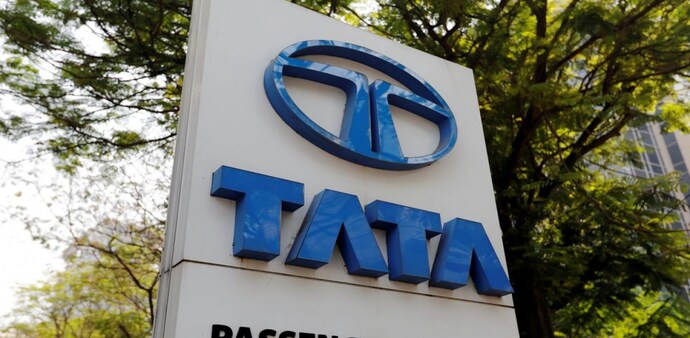Tata Motors Q4 results: Emkay Global expects Tata Motors to register a 37 per cent consolidated revenue growth to Rs 1,07,355, driven by strong growth across JLR (up 53 per cent), commercial vehicles(up 18 per cent) and PVs (up 7 per cent). Tata Motors Q4 results: Emkay Global expects Tata Motors to register a 37 per cent consolidated revenue growth to Rs 1,07,355, driven by strong growth across JLR (up 53 per cent), commercial vehicles(up 18 per cent) and PVs (up 7 per cent).
