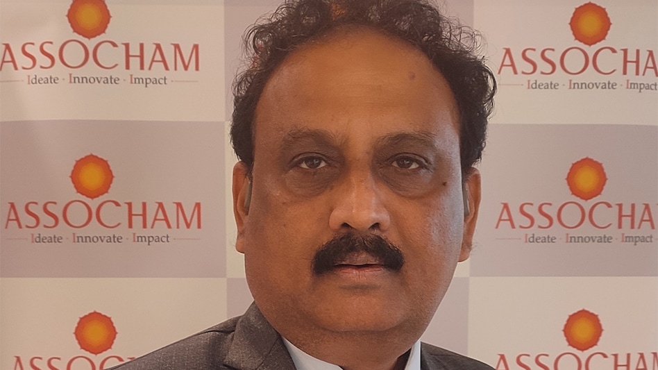 Need to incentivise mutual fund distributors to reach 90 crore potential investors, says Rohit Chawda, Taurus MF Need to incentivise mutual fund distributors to reach 90 crore potential investors, says Rohit Chawda, Taurus MF