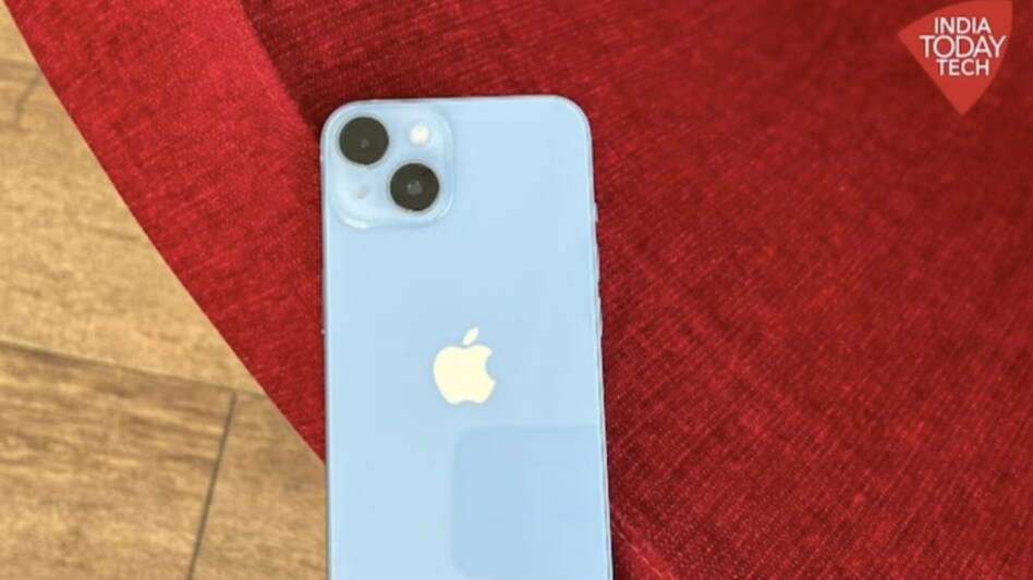 iPhone 14 can be purchased at an effective price of Rs 45,000 on Amazon, check out the deal iPhone 14 can be purchased at an effective price of Rs 45,000 on Amazon, check out the deal