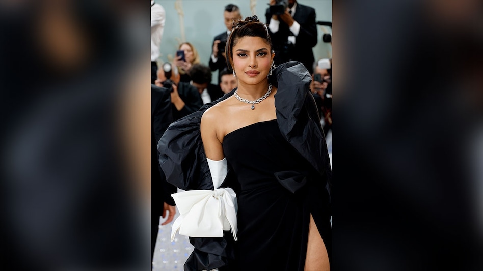 The exceptional jewel was put up for auction last and after a four-minute bidding battle between three telephone bidders and one bidder in the room, it eventually found a buyer on the phone The exceptional jewel was put up for auction last and after a four-minute bidding battle between three telephone bidders and one bidder in the room, it eventually found a buyer on the phone