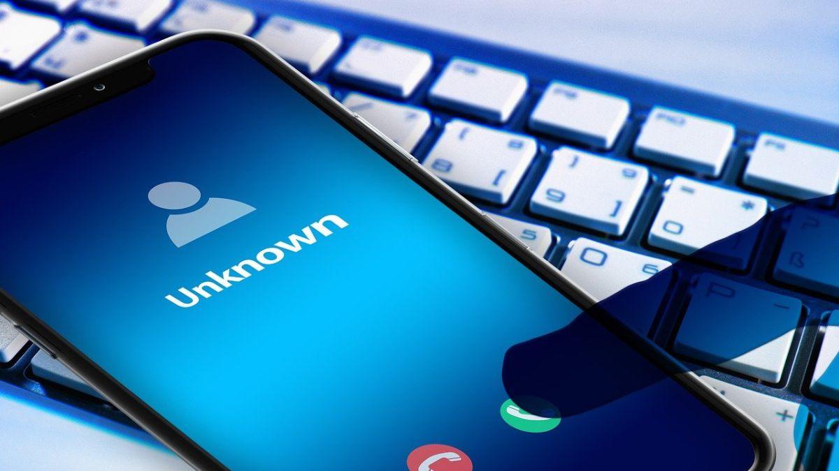 Telecoms will use AI filter to detect and block spam calls and messages. Telecoms will use AI filter to detect and block spam calls and messages.