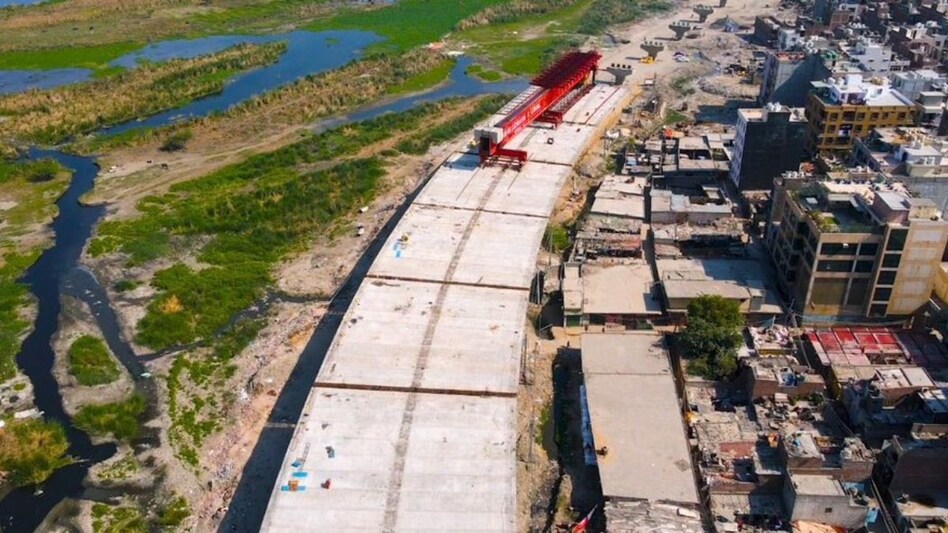 The Union Minister also shared pictures of the new highway being developed. The Union Minister also shared pictures of the new highway being developed.