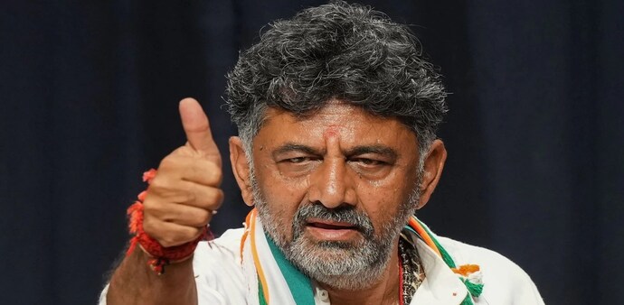 "My power is the 135 MLAs and under my leadership, the Congress has won 135 seats," he said. "My power is the 135 MLAs and under my leadership, the Congress has won 135 seats," he said.