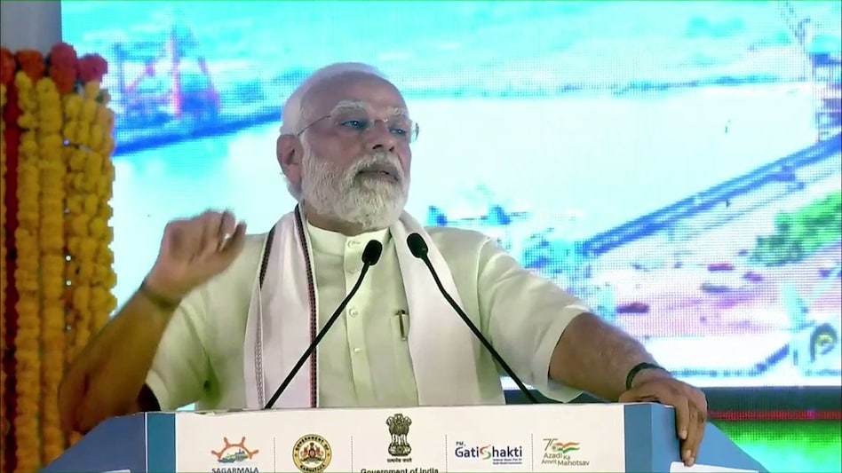 PM Modi congratulates Class 12 students on passing exam PM Modi congratulates Class 12 students on passing exam