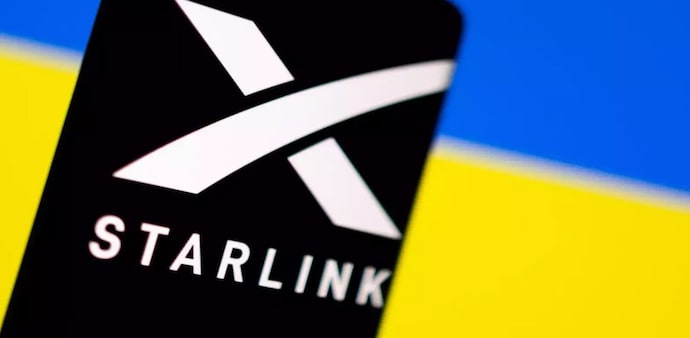 SpaceX has been providing Ukrainian military with the Starlink internet service SpaceX has been providing Ukrainian military with the Starlink internet service