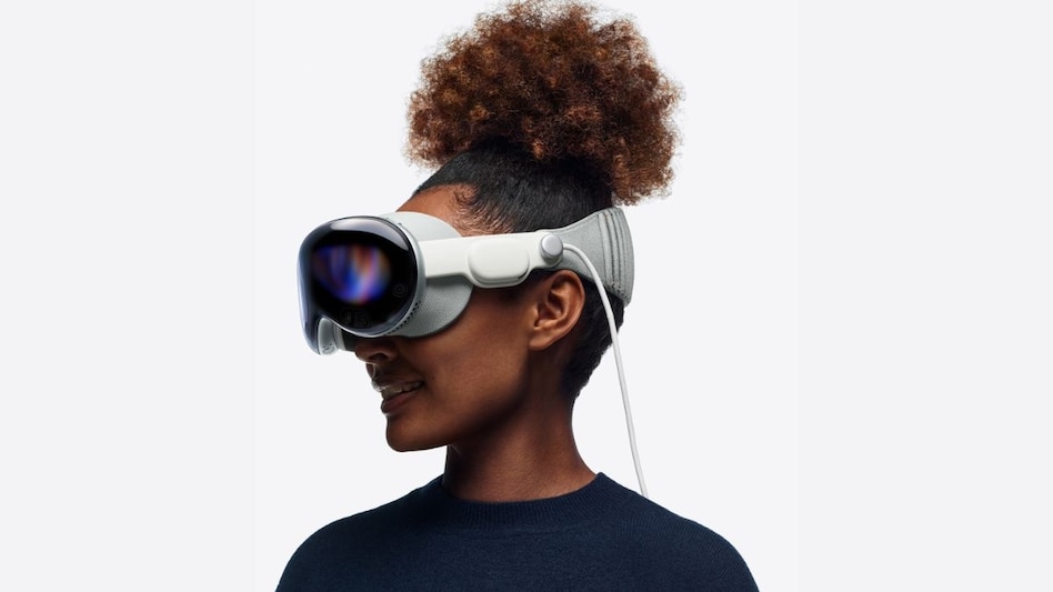 Apple may soon introduce a more affordable version of the Vision Pro Apple may soon introduce a more affordable version of the Vision Pro