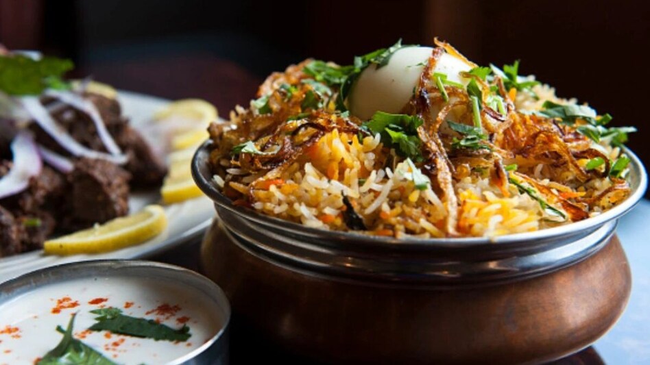 Swiggy reveals Indians ordered biryani the most, delivered 7.6 crore orders in last 12 months Swiggy reveals Indians ordered biryani the most, delivered 7.6 crore orders in last 12 months