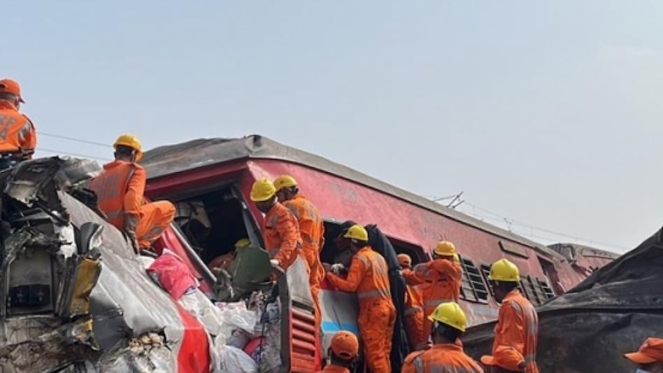 Railways Minister Ashwini Vaishnaw said that the rescue operation of the Coromandel Express derailment and the subsequent accident has been completed and restoration work has begun. Railways Minister Ashwini Vaishnaw said that the rescue operation of the Coromandel Express derailment and the subsequent accident has been completed and restoration work has begun.