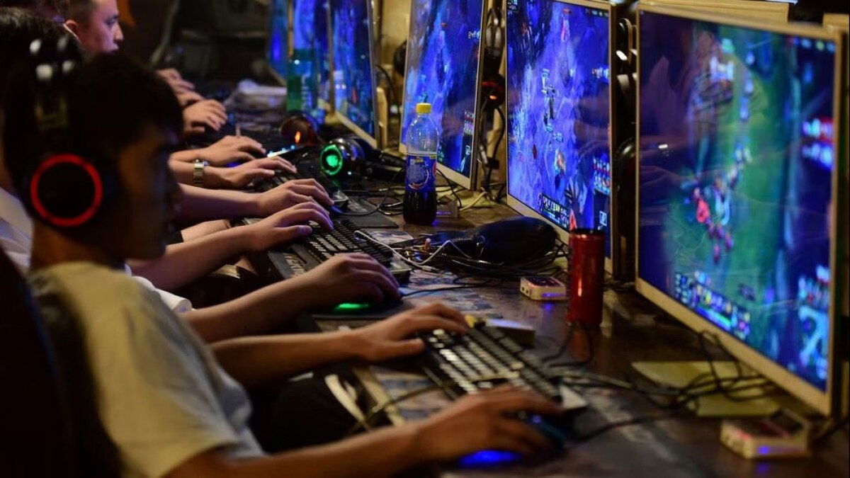 Online gaming Online gaming