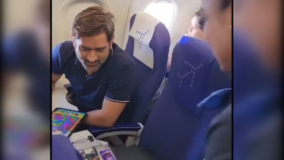 As this video went viral, surprisingly, along with MS Dhoni, even the hashtag Candy Crush began trending on Twitter’s trend list As this video went viral, surprisingly, along with MS Dhoni, even the hashtag Candy Crush began trending on Twitter’s trend list