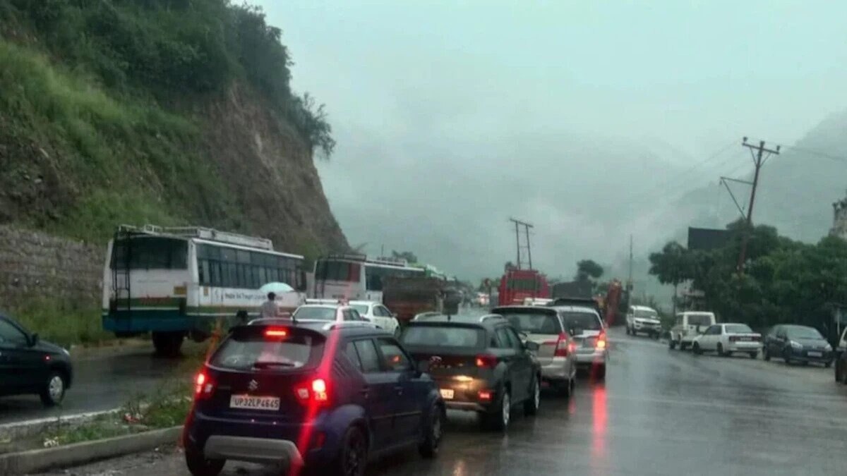 The 70-km Mandi-Pandoh-Kullu stretch has been badly affected, they said. The 70-km Mandi-Pandoh-Kullu stretch has been badly affected, they said.