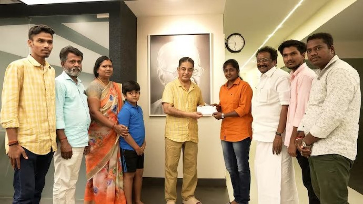 Kamal Haasan honours female bus driver with car after DMK MP Kanimozhi's recent bus ride controversy