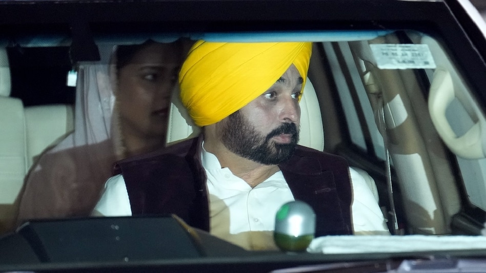 Punjab: Bhagwant Mann-led govt increases VAT on petrol, diesel; check revised rates Punjab: Bhagwant Mann-led govt increases VAT on petrol, diesel; check revised rates