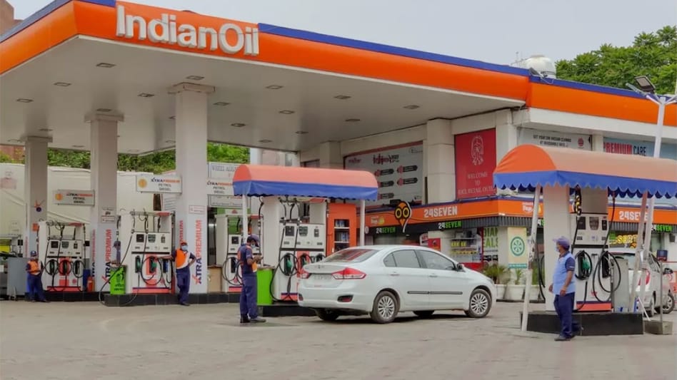 Petrol, Diesel Rates on June 28: Prices constant in Delhi, Mumbai; some cities see minor revision Petrol, Diesel Rates on June 28: Prices constant in Delhi, Mumbai; some cities see minor revision