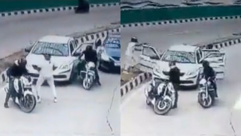 Delhi: Robbery of Rs 2 lakh captured on CCTV in busy tunnel Delhi: Robbery of Rs 2 lakh captured on CCTV in busy tunnel