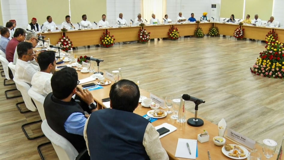 Nitish Kumar said the leaders will meet in the next few days to give final shape to their plan of fighting together. Nitish Kumar said the leaders will meet in the next few days to give final shape to their plan of fighting together.