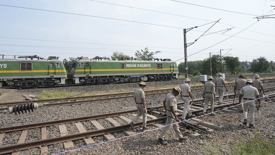 Six labourers crushed to death under a goods train in Odisha Six labourers crushed to death under a goods train in Odisha