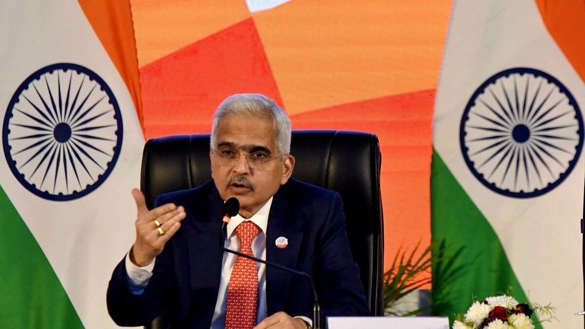 'A proud moment for India': Netizens celebrate as RBI's Shaktikanta Das wins 'Governor of the Year' award in London - BusinessToday