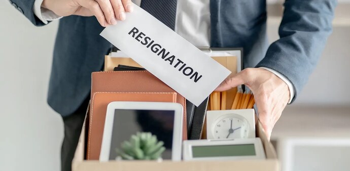 'Great Resignation' continues as quarter of workers look to change jobs 'Great Resignation' continues as quarter of workers look to change jobs