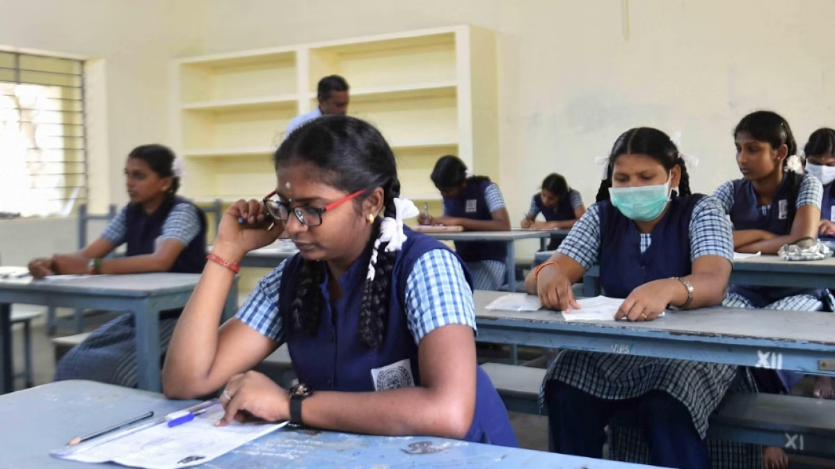 NCERT explains why it removed periodic table, evolution chapters from Class 10 textbooks NCERT explains why it removed periodic table, evolution chapters from Class 10 textbooks