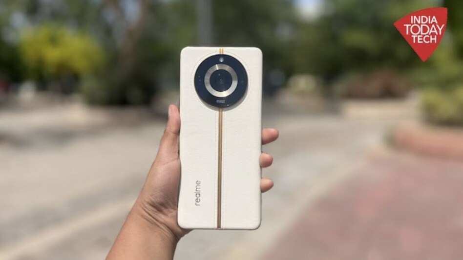 Realme phones accused of collecting users' data, government to Investigate Realme phones accused of collecting users' data, government to Investigate