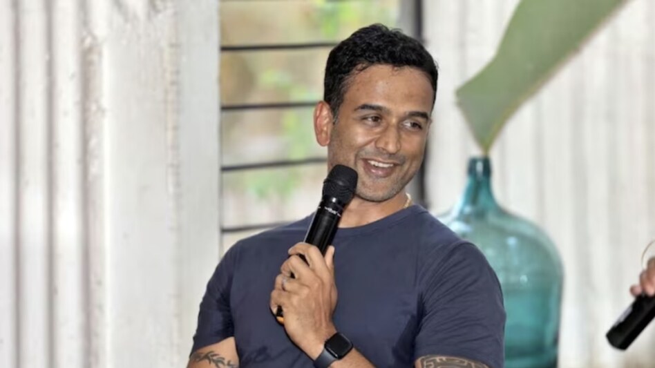 First a video call, then they will pose as police: Zerodha CEO Nithin Kamath highlights new BlueDart scam First a video call, then they will pose as police: Zerodha CEO Nithin Kamath highlights new BlueDart scam