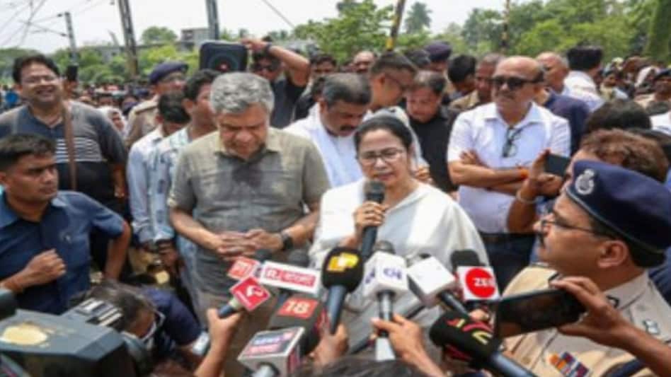 The accident involving three trains in Odisha's Balasore district killed at least 261 people The accident involving three trains in Odisha's Balasore district killed at least 261 people