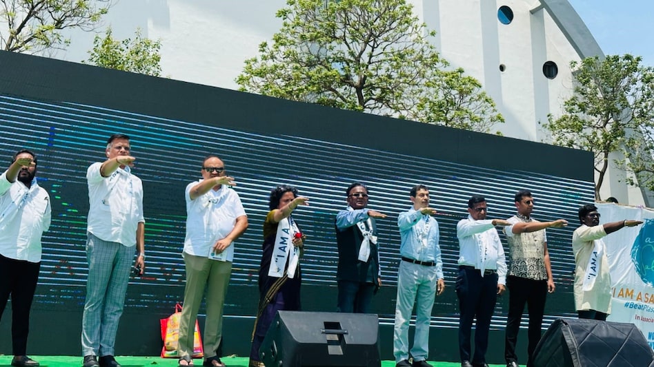 The campaign took place from 8:00 AM to 12:00 PM at the parking space of Prasad's Multiplex, near BR Ambedkar Statue, Khairtabad, Hyderabad The campaign took place from 8:00 AM to 12:00 PM at the parking space of Prasad's Multiplex, near BR Ambedkar Statue, Khairtabad, Hyderabad