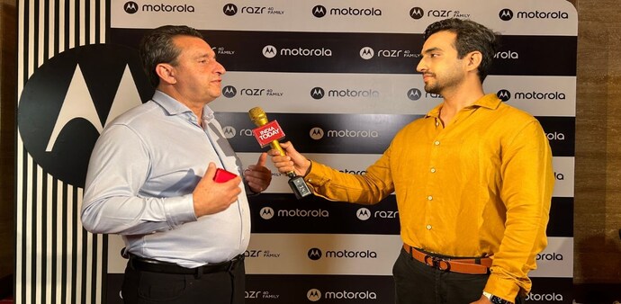 Motorola Global President revealed that all the Razr flip smartphones are 100 per cent manufactured in India Motorola Global President revealed that all the Razr flip smartphones are 100 per cent manufactured in India