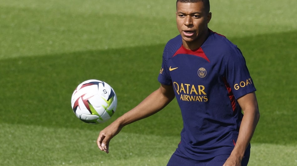 Saudi’s Al-Hilal makes record $332 million bid for French soccer star Kylian Mbappe Saudi’s Al-Hilal makes record $332 million bid for French soccer star Kylian Mbappe