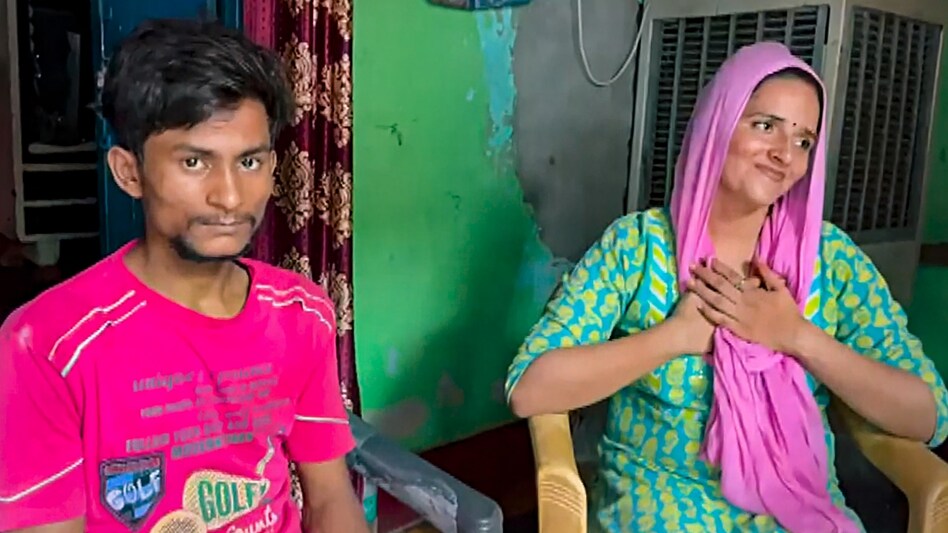 ‘I'm a vegetarian now, love Hindu customs,' says Pak woman who came to India to be with UP man she met on PUBG ‘I'm a vegetarian now, love Hindu customs,' says Pak woman who came to India to be with UP man she met on PUBG