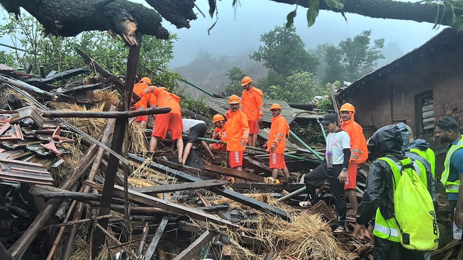 Maharashtra: Death toll reaches five in landslide in Raigad, many feared trapped beneath debris Maharashtra: Death toll reaches five in landslide in Raigad, many feared trapped beneath debris