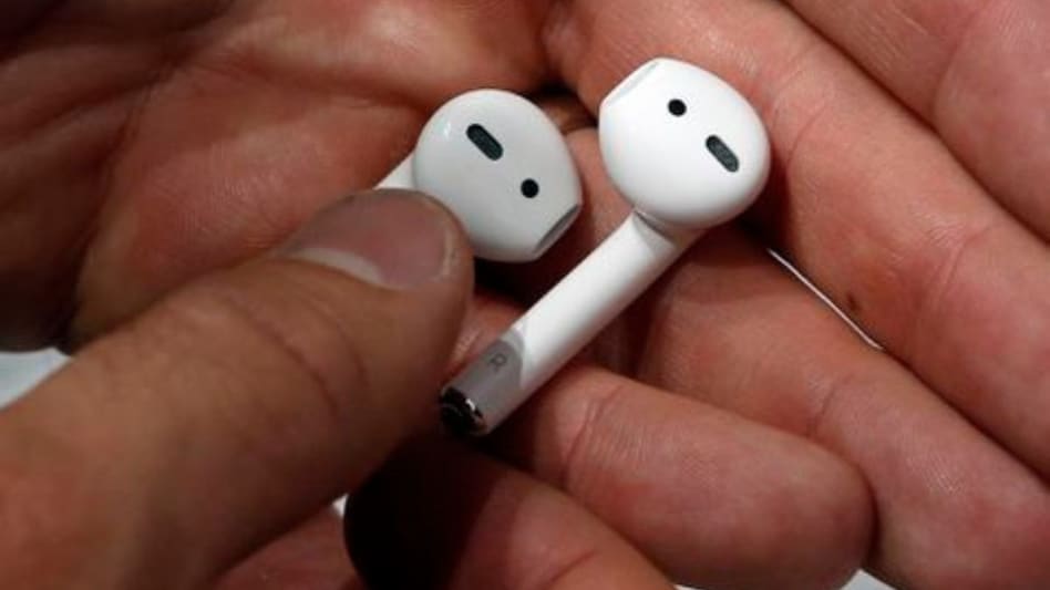 Apple AirPods as hearing aids and thermometers? Apple AirPods as hearing aids and thermometers?