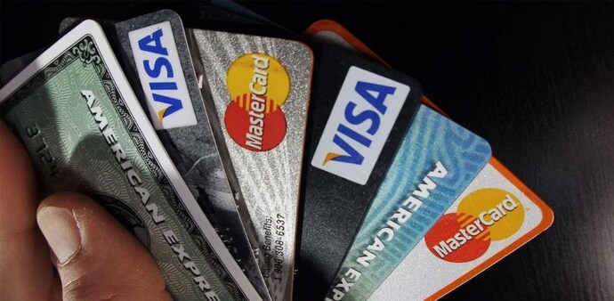 The RBI has proposed that from October 1, credit card issuers will have to give customers the option to choose the network of their choice. The RBI has proposed that from October 1, credit card issuers will have to give customers the option to choose the network of their choice.