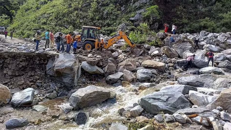 According to IMD, heavy to very heavy rainfall is likely to continue in Uttarakhand According to IMD, heavy to very heavy rainfall is likely to continue in Uttarakhand