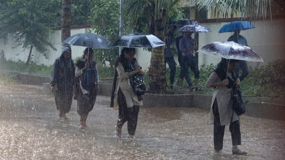 Due to continuous heavy rainfall in various regions, certain states have decided to keep schools closed on July 21 and 22. Due to continuous heavy rainfall in various regions, certain states have decided to keep schools closed on July 21 and 22.