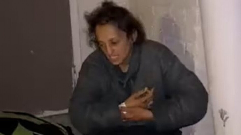 Syed Lulu Minhaj has been depressed as she lost her belongings in the USA Syed Lulu Minhaj has been depressed as she lost her belongings in the USA