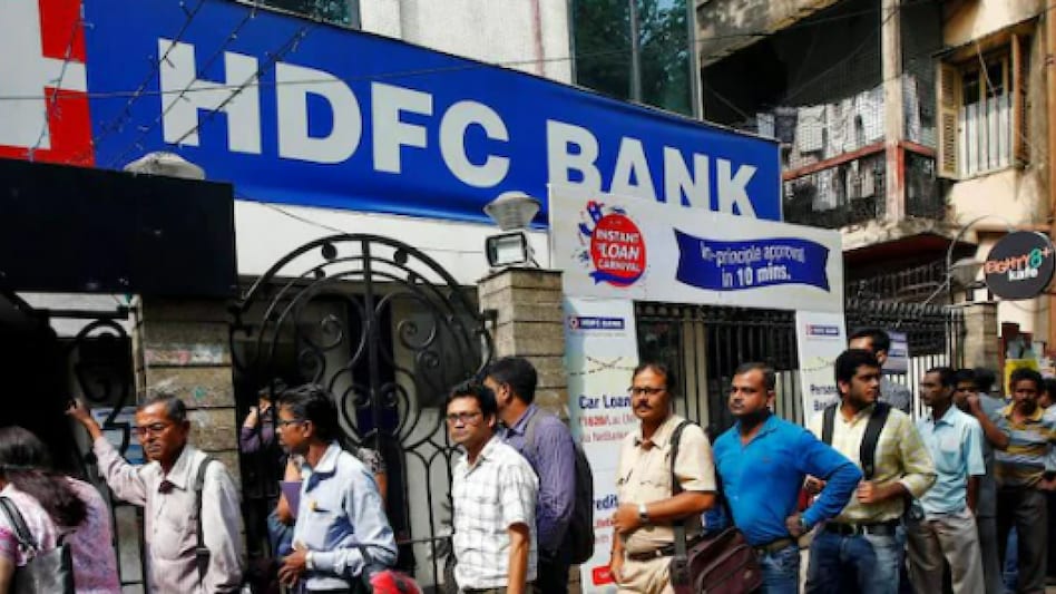 HDFC Bank said NII for the quarter rose 21.1 per cent to Rs 23,599.10 crore against Rs 19,481.40 crore in the year-ago quarter. HDFC Bank said NII for the quarter rose 21.1 per cent to Rs 23,599.10 crore against Rs 19,481.40 crore in the year-ago quarter.