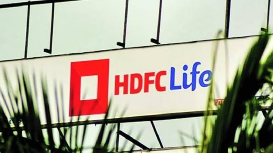 HDFC Life Q1 results: Insurer's stock falls 3.5% as net premium income falls 41% QoQ HDFC Life Q1 results: Insurer's stock falls 3.5% as net premium income falls 41% QoQ
