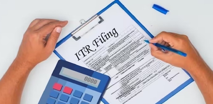 'Rs 5,000 fee to CA to file ITR is too much': Viral tweet leaves internet divided 'Rs 5,000 fee to CA to file ITR is too much': Viral tweet leaves internet divided
