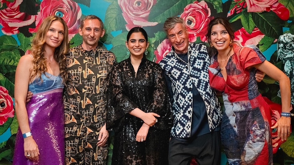 Mafalda Millies (curator), Pierpaolo Ferrari (artist), Isha Ambani, Maurizio Cattelan (artist) and Roya Sachs (curator) Mafalda Millies (curator), Pierpaolo Ferrari (artist), Isha Ambani, Maurizio Cattelan (artist) and Roya Sachs (curator)