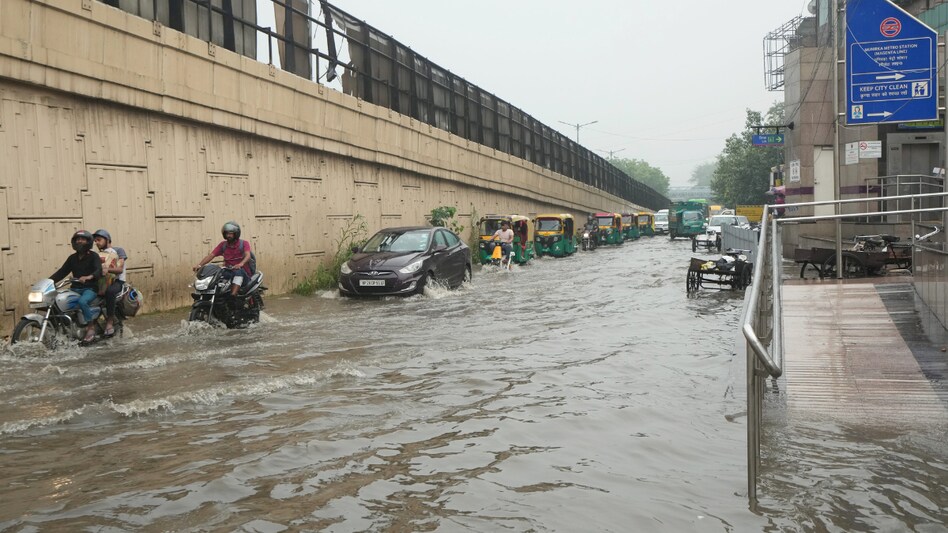 The national capital got 126.1 mm of rainfall between 8:30 am to 5:30 pm leaving several areas waterlogged The national capital got 126.1 mm of rainfall between 8:30 am to 5:30 pm leaving several areas waterlogged