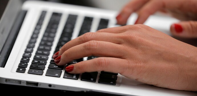 "Concerned Ministry/Department shall ensure that the data in the device is completely wiped out (data sanitised) before the device is handed over to the officer for retention," the memorandum said "Concerned Ministry/Department shall ensure that the data in the device is completely wiped out (data sanitised) before the device is handed over to the officer for retention," the memorandum said