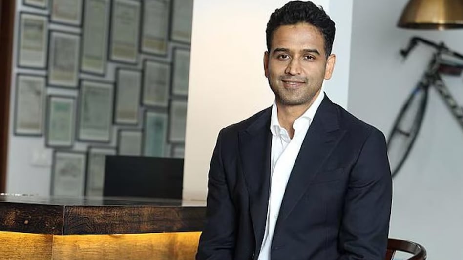 RIL announced COA before the market opened yesterday. If all companies start doing this in advance, it will help investors stay invested and remove a reason to panic, Kamath said. RIL announced COA before the market opened yesterday. If all companies start doing this in advance, it will help investors stay invested and remove a reason to panic, Kamath said.