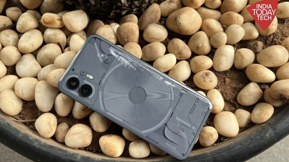 On Nothing Phone 2 launch, some fans queue up to buy it at Nothing Drops On Nothing Phone 2 launch, some fans queue up to buy it at Nothing Drops