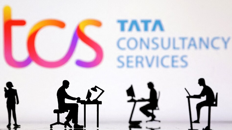 TCS Q1 results: 'We have given a 12%-15% raise to exceptional performers,' says CHRO TCS Q1 results: 'We have given a 12%-15% raise to exceptional performers,' says CHRO