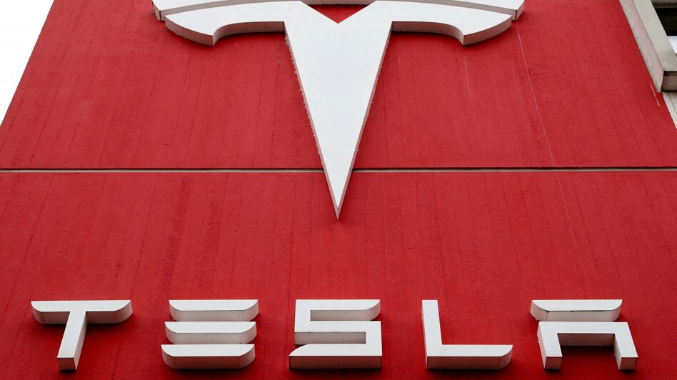 Tesla sets sights on APAC and African Markets from India, considers South and Gujarat for Gigafactory Tesla sets sights on APAC and African Markets from India, considers South and Gujarat for Gigafactory