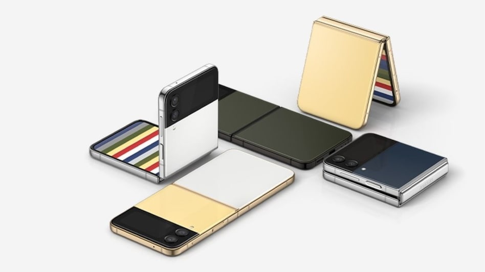 Samsung Galaxy Z Flip 4 was launched in India at a starting price of Rs 89,999 Samsung Galaxy Z Flip 4 was launched in India at a starting price of Rs 89,999