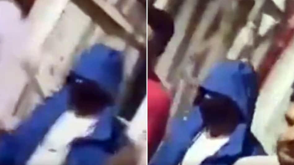 The viral video features Shah Rukh Khan walking inside Vaishno Devi temple’s premises The viral video features Shah Rukh Khan walking inside Vaishno Devi temple’s premises