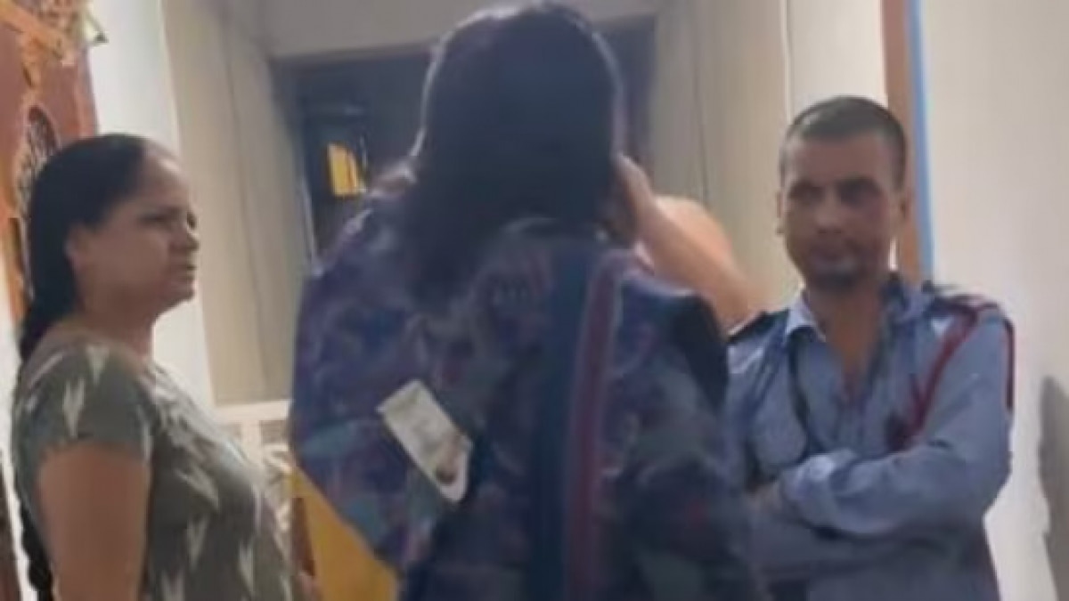 Delhi: Drunk man beats security guard in Dwarka over parking issue, gets booked by police